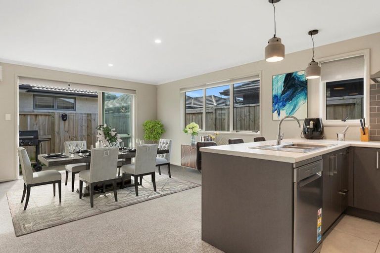 Photo of property in 34 Hills View Drive, Papamoa, 3118