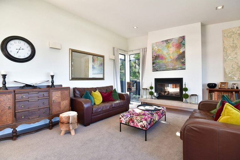 Photo of property in 15 Maire Road, Orewa, 0931