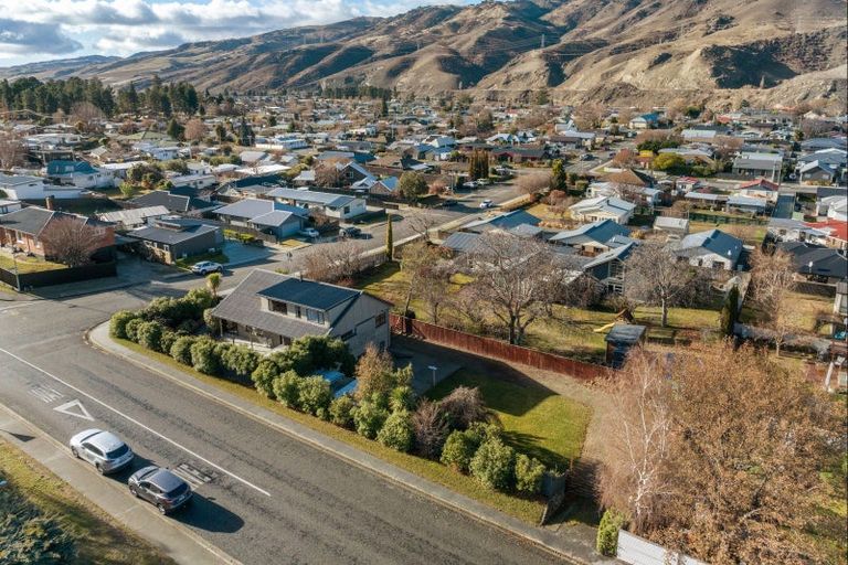 Photo of property in 54 Molyneux Avenue, Cromwell, 9310