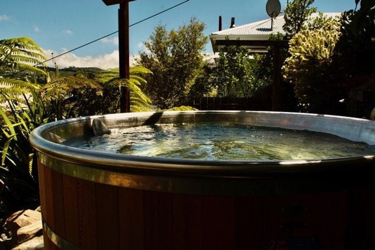 Photo of property in 12 Stafford Street, Mount Victoria, Wellington, 6011