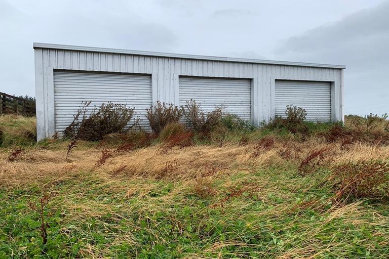 Photo of property in 221 Kahuterawa Road, Linton, Palmerston North, 4472