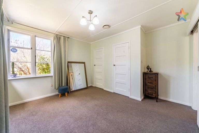 Photo of property in 1 Cleland Crescent, Naenae, Lower Hutt, 5011