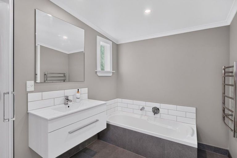 Photo of property in 203 Carlyle Street, Napier South, Napier, 4110