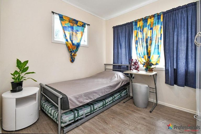 Photo of property in 11 Awatere Street, Clover Park, Auckland, 2023