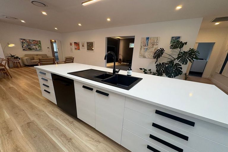 Photo of property in 161 Weston Road, St Albans, Christchurch, 8052