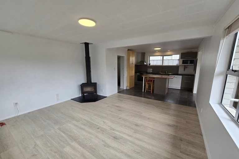 Photo of property in 4 Kiwi Road, Raumati Beach, Paraparaumu, 5032