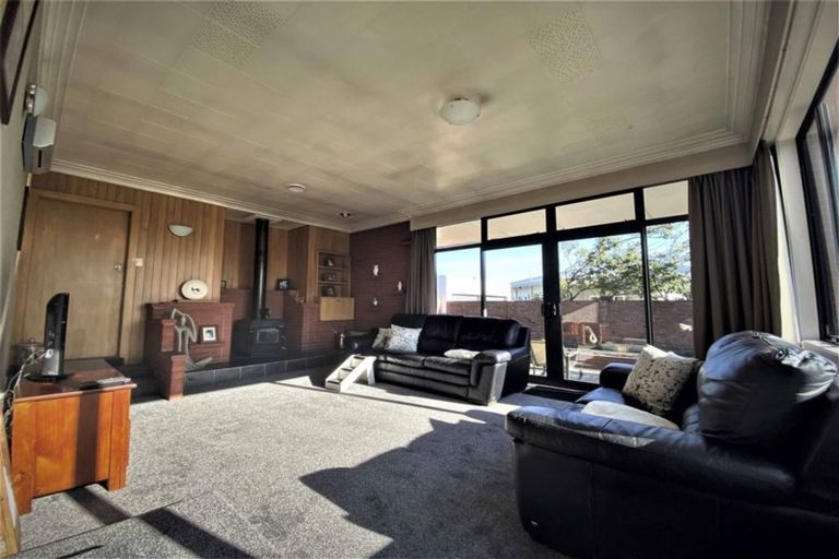 Photo of property in 32 Regent Street, Newfield, Invercargill, 9812