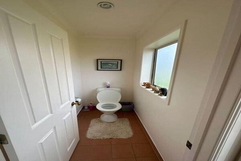 Photo of property in 6 Beragh Place, East Tamaki, Auckland, 2016