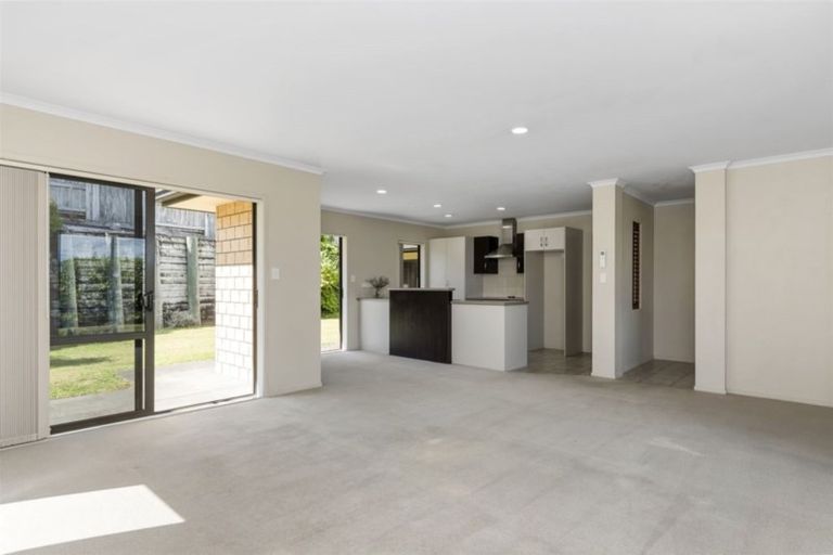 Photo of property in 5 Hillford Place, Welcome Bay, Tauranga, 3175