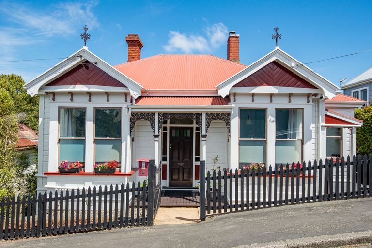 Photo of property in 5 Mosgiel Street, Mornington, Dunedin, 9011