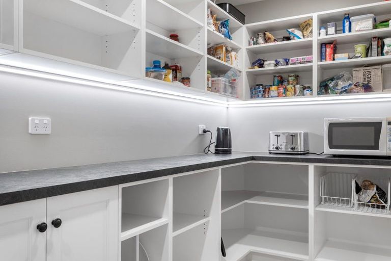 Photo of property in 2 Valour Drive, Rangiora, 7400