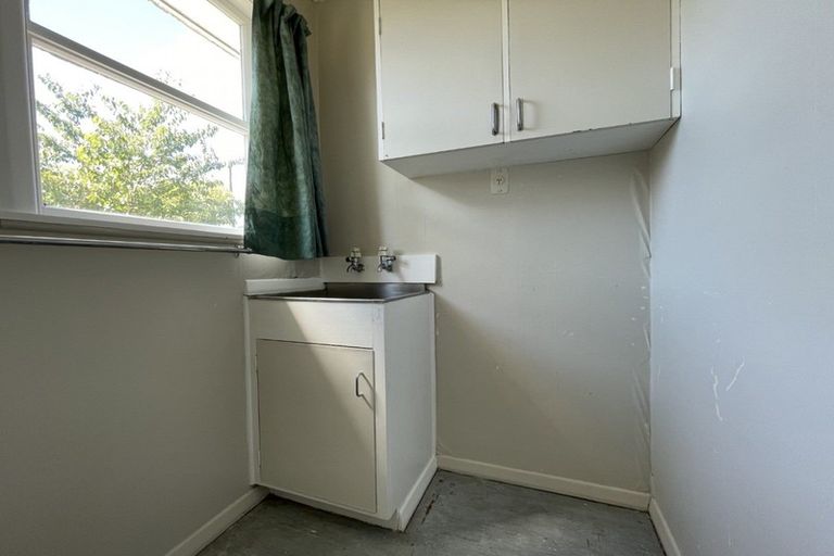 Photo of property in 87 Featherston Street, Takaro, Palmerston North, 4412