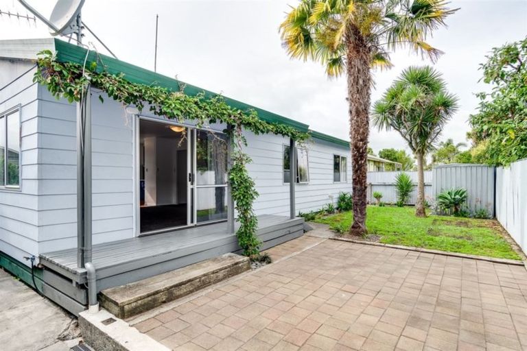 Photo of property in 1/116 Thackeray Street, Napier South, Napier, 4110