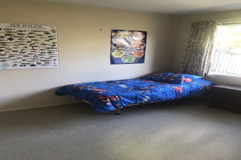 Photo of property in 104 Holly Road, St Albans, Christchurch, 8014