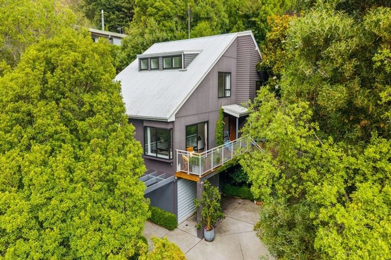 Photo of property in 102 Bowenvale Avenue, Cashmere, Christchurch, 8022