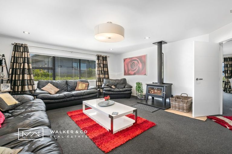 Photo of property in 14 Frankie Stevens Place, Riverstone Terraces, Upper Hutt, 5018