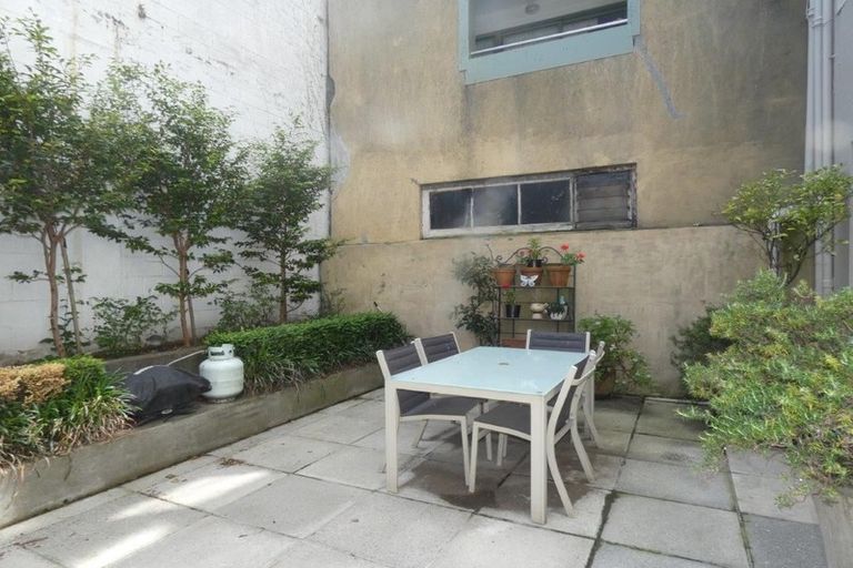 Photo of property in 8/59 Cambridge Terrace, Te Aro, Wellington, 6011