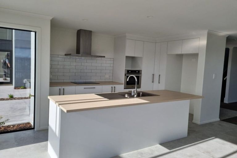 Photo of property in 27 Rehua Way, Papamoa, 3118