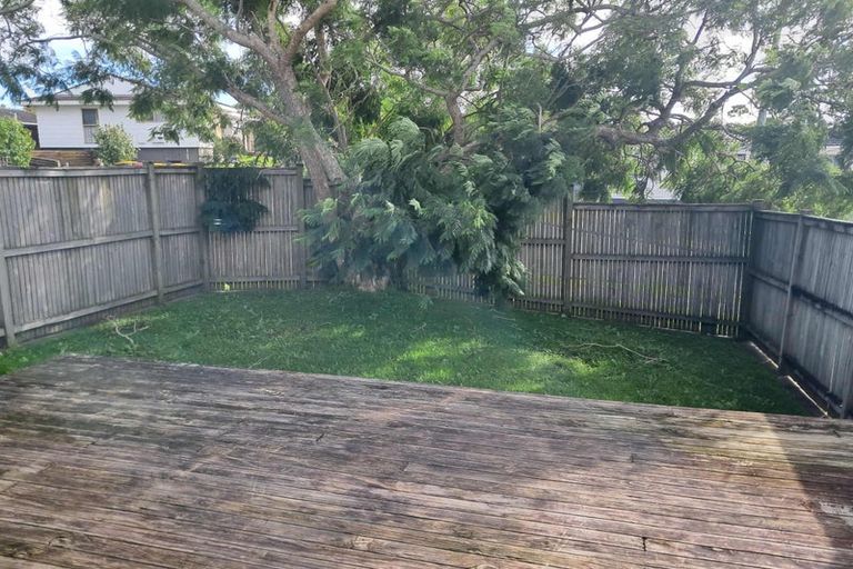 Photo of property in 2/4 Abelia Place, Papatoetoe, Auckland, 2025