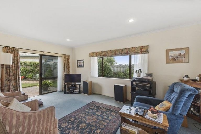 Photo of property in 50 Keswick Crescent, Huntington, Hamilton, 3210