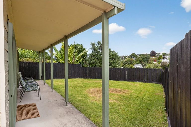 Photo of property in 104a Kingswood Road, Brookfield, Tauranga, 3110