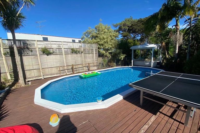 Photo of property in 194a Onewa Road, Birkenhead, Auckland, 0626