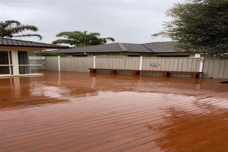 Photo of property in 47 Turnberry Drive, Wattle Downs, Auckland, 2103