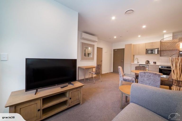 Photo of property in Wyndham Gardens Apartments, 411/30 Red Oaks Drive, Frankton, Queenstown, 9300