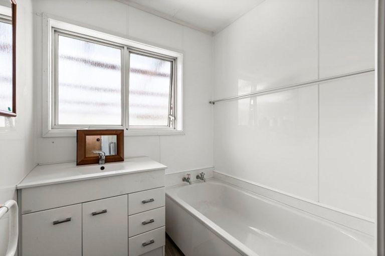 Photo of property in 9 Bale Place, Havelock North, 4130