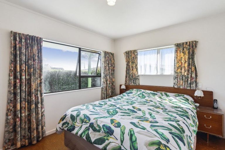 Photo of property in 12 Hydrabad Drive, Waitarere Beach, Levin, 5510