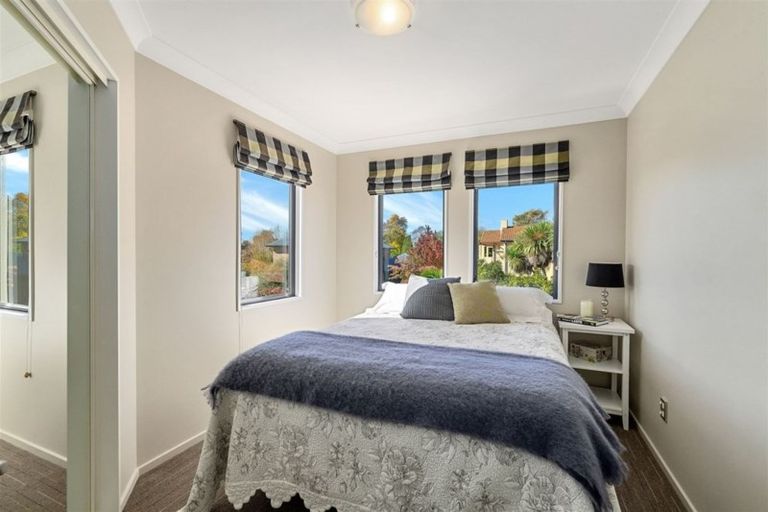 Photo of property in 6 Heacham Lane, Harewood, Christchurch, 8051