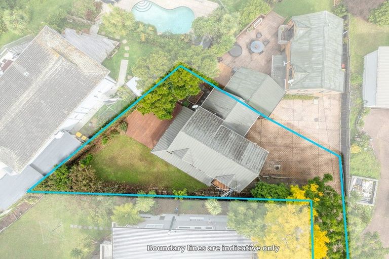 Photo of property in 2/35 Jaemont Avenue, Te Atatu South, Auckland, 0610