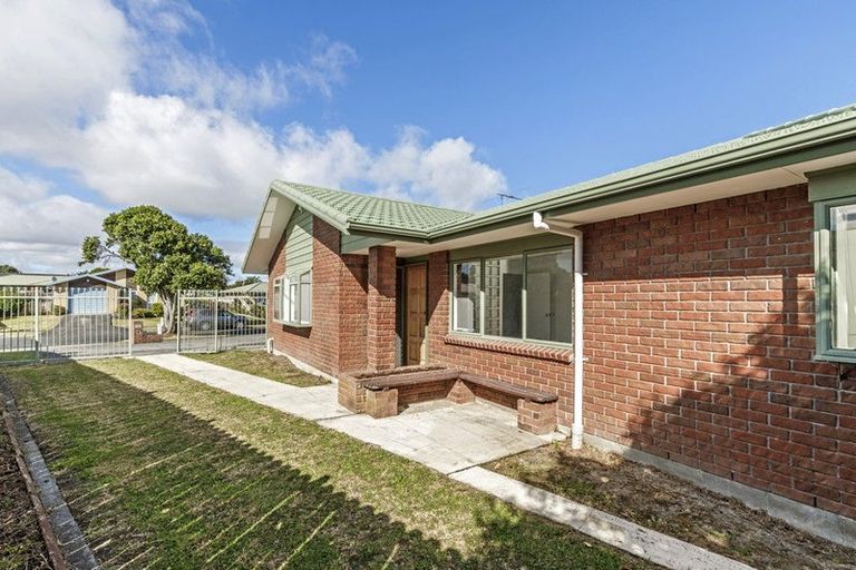 Photo of property in 21 Settlers Cove, Weymouth, Auckland, 2103