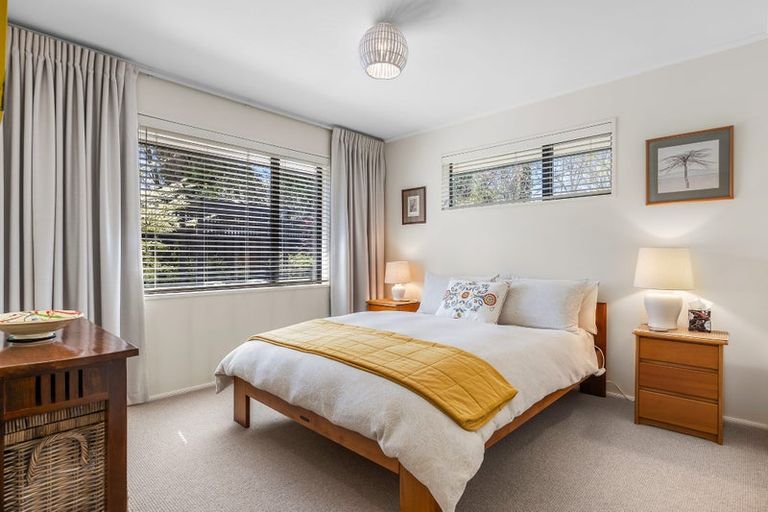 Photo of property in 5 Castle Way, Beckenham, Christchurch, 8023