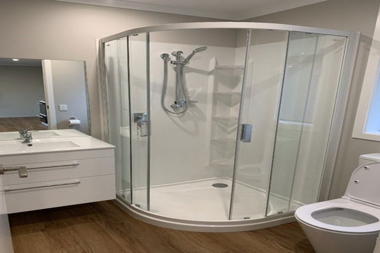 Photo of property in 1/32 Victoria Street, Alicetown, Lower Hutt, 5010