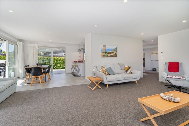 Photo of property in 15 Admiral Drive, Cooks Beach, Whitianga, 3591