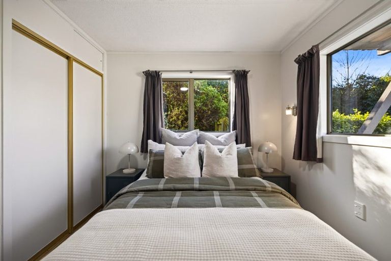 Photo of property in 16 Williams Street, Sunshine Bay, Queenstown, 9300