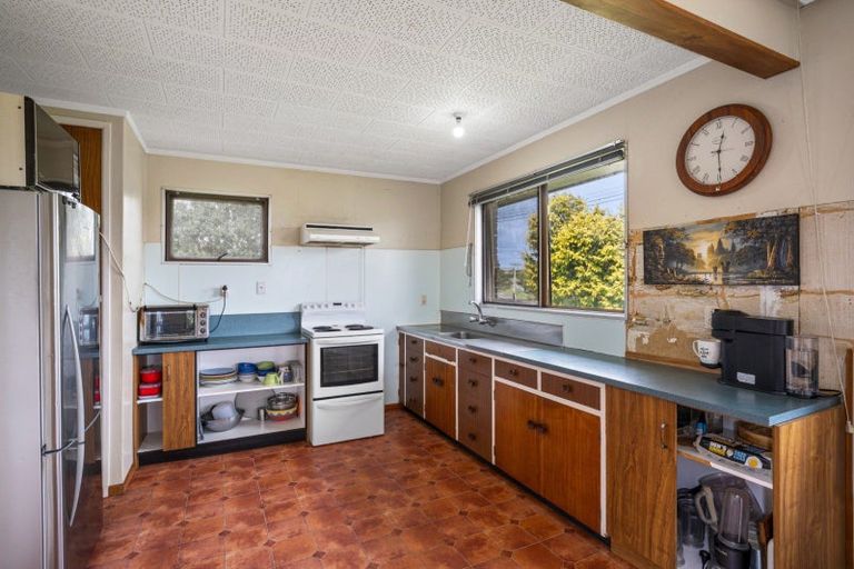 Photo of property in 2 Kowai Grove, Omokoroa, 3114