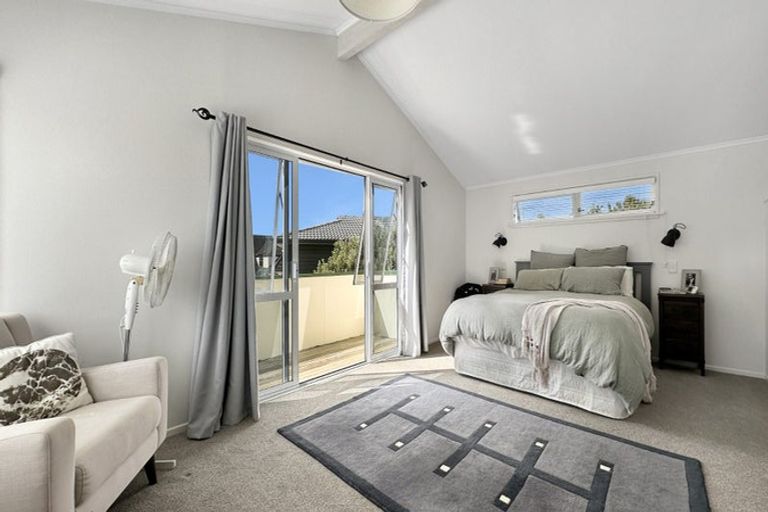 Photo of property in 11 Holgate Avenue, Herald Island, Auckland, 0618