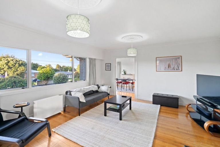 Photo of property in 242 Ngatai Road, Otumoetai, Tauranga, 3110