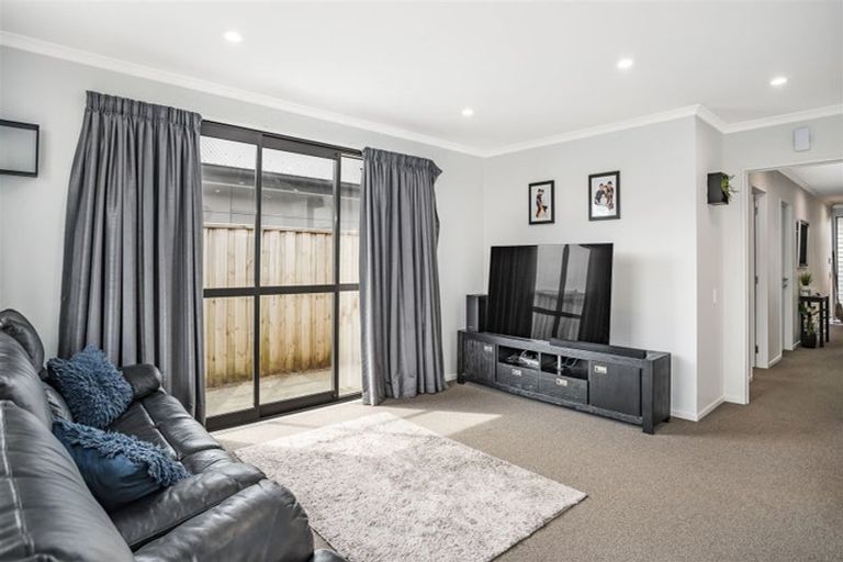 Photo of property in 14 George West Square West, Wigram, Christchurch, 8025