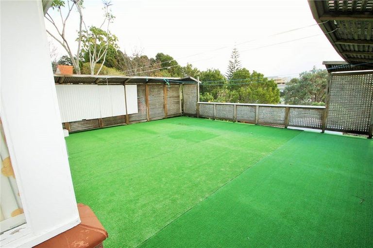 Photo of property in 50 Marlborough Avenue, Glenfield, Auckland, 0629