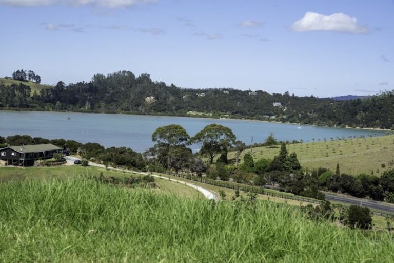Photo of property in 35a Te Akau Drive, Russell, 0272