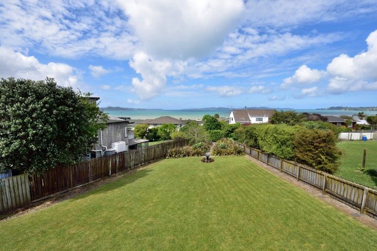 Photo of property in 20 Kotuku Place, Snells Beach, 0920