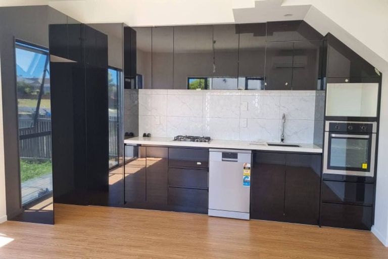 Photo of property in 1 Pasla Close, Papakura, 2110