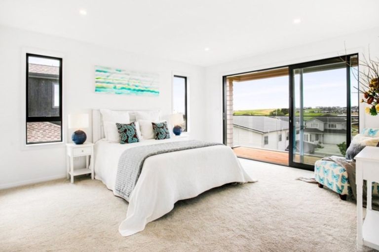 Photo of property in 19 Tawatawa Street, Long Bay, Auckland, 0630