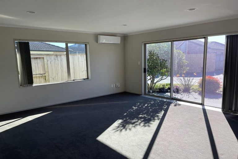 Photo of property in 15 Sophies Way, Papamoa Beach, Papamoa, 3118
