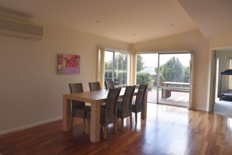 Photo of property in 42 Waverton Terrace, Churton Park, Wellington, 6037