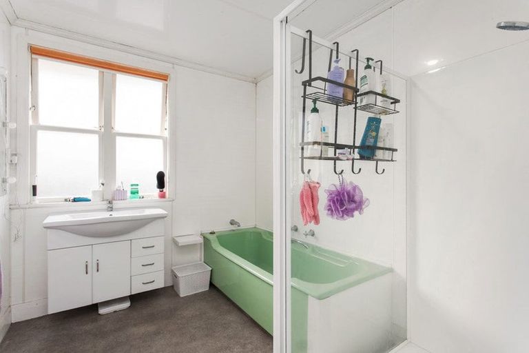 Photo of property in 1/178 Waimairi Road, Ilam, Christchurch, 8041