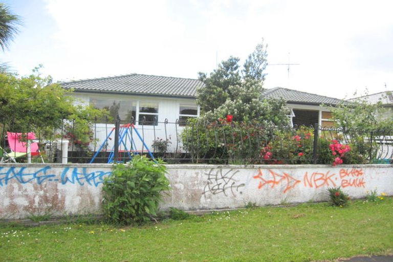 Photo of property in 65 Tatariki Street, Rosehill, Papakura, 2113